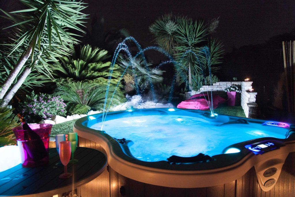 Sunny's Pools at Novi Backyard Pool & Spa Show Michigan